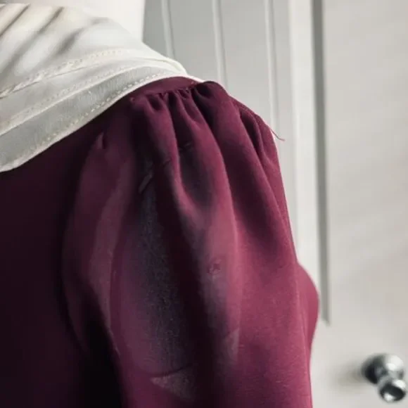 Vintage Blouse Maroon Sheer‎ Size Small Tie Neck Cream Collar Button C’est Chic - Picture 10 of 16